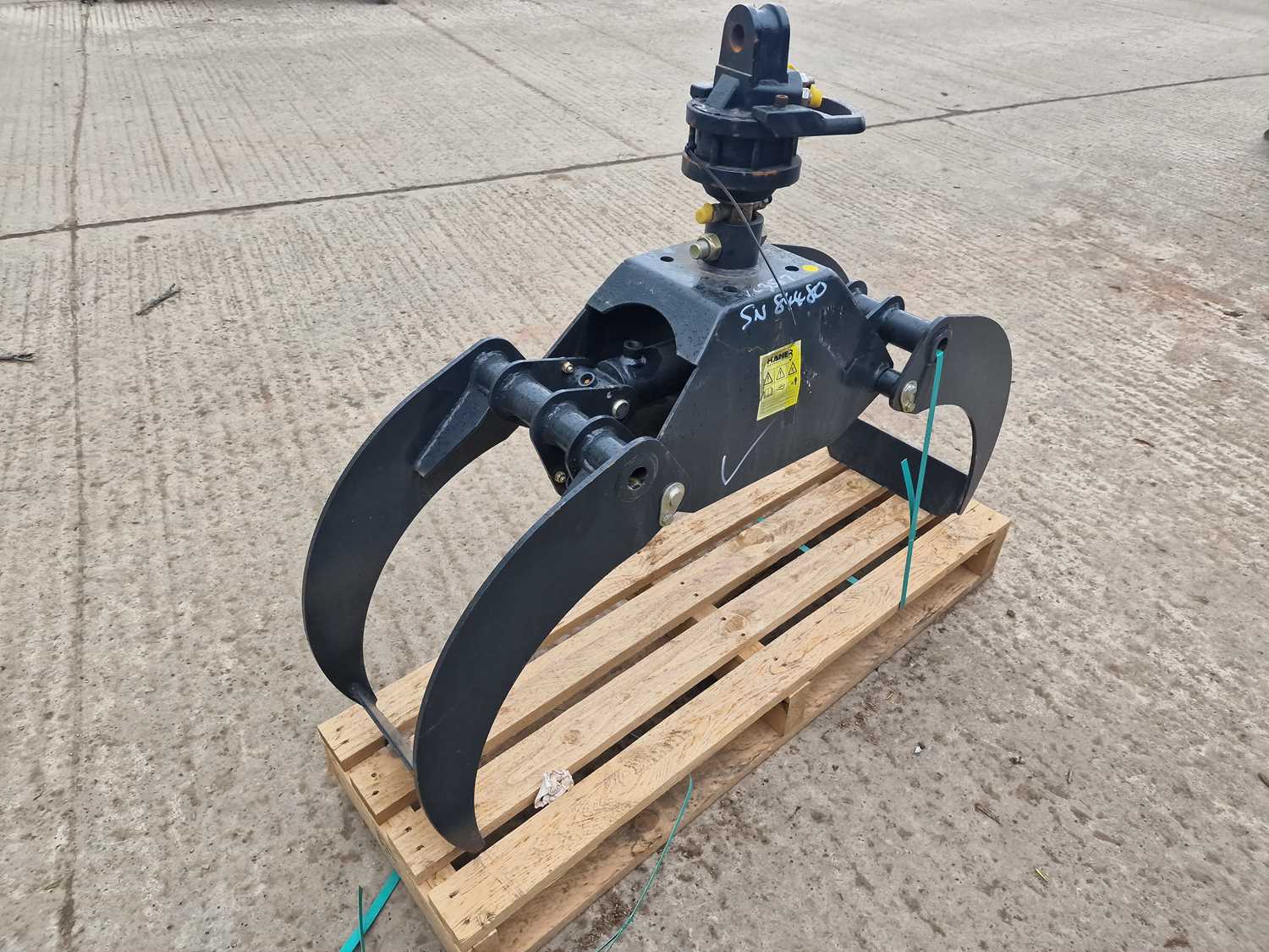 Unused Haner HWG100 Hydraulic Rotating Log Grab to