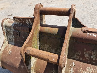 Lot 66" Digging Bucket 80mm Pin to suit 20 Ton Excavator