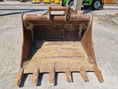 Lot 66" Digging Bucket 80mm Pin to suit 20 Ton Excavator