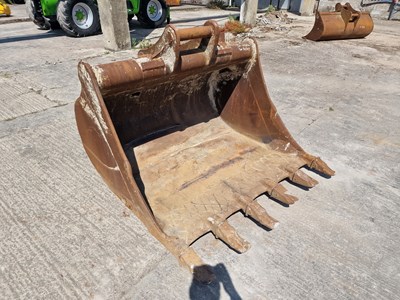 Lot 66" Digging Bucket 80mm Pin to suit 20 Ton Excavator