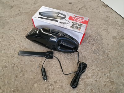 Lot 78 - Roadster 12Volt Vehicle Vacuum Cleaner