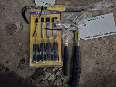 Lot 79 - Unused Marksman 8oz Claw Hammer, 600g Camping Axe, 4Pcs Wood Chisel Set, 14" Crow Bar
