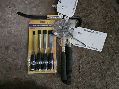 Lot 78 - Unused Marksman 8oz Claw Hammer, 600g Camping Axe, 4Pcs Wood Chisel Set, 14" Crow Bar