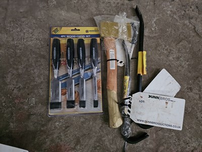 Lot 75 - Unused Marksman 1½LB Golden Wooden Handle Axe, 4Pcs Precision Wood Chisel Set, 14" Crow Bar, 18" Crow Bar