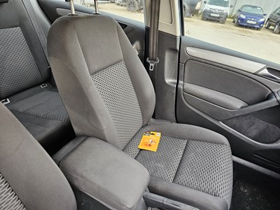 Lot 104 - 2010 Volkswagen Golf TSi, 6 Speed, A/C (Reg. Docs. Available, Tested 08/24)