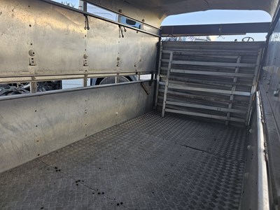 Lot 182 - Ifor Williams TA510G Twin Axle Livestock Trailer