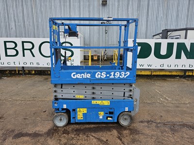 Lot 426 - 2007 Genie GS1932 Wheeled Scissor Lift Access Platform
