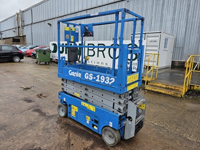 Lot 426 - 2007 Genie GS1932 Wheeled Scissor Lift Access Platform