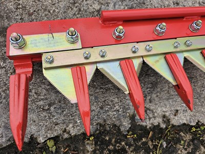 Lot 633 - Unused 1.8 Meter Hydraulic Finger Bar Mower