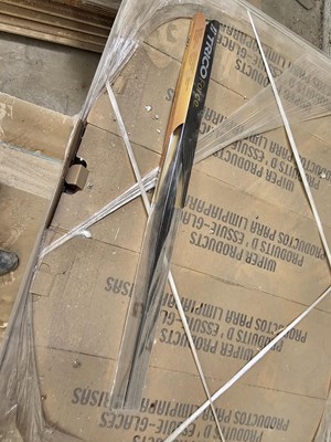 Lot 17 - Unused Pallet of Trico TF700R Windscreen Wipers (28")